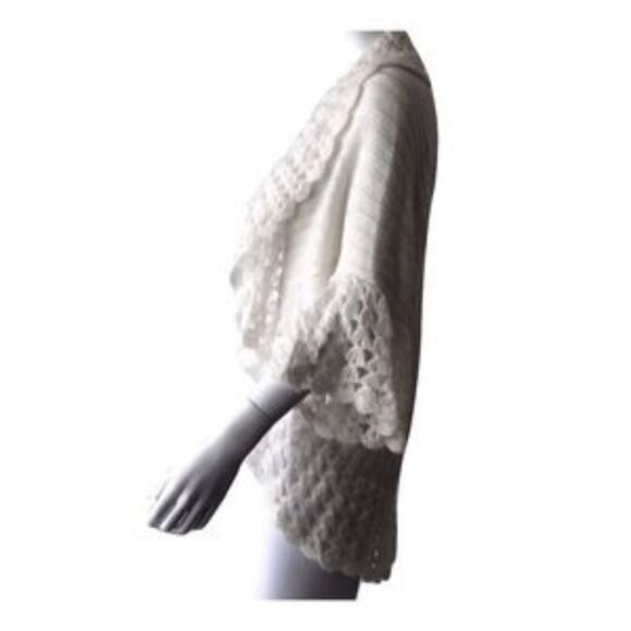Cache Ivory Mohair Blend Open Front Shawl With Bell Sleeves & Scalloped Trim - Picture 2 of 3